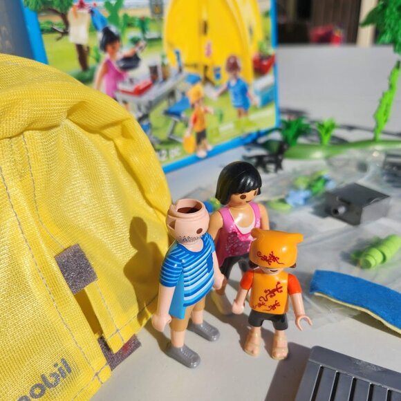 Playmobil Family Camping Set Playset Summer Fun 5435 with Tent Replacement Parts - Picture 5 of 14
